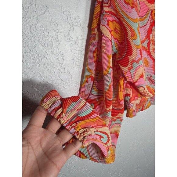 Privy Pleated Surplice Retro Floral Cropped Top Size Large - Picture 5 of 7
